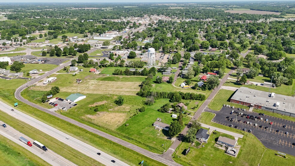 More Photos Of 806 S Brunswick St, Brookfield Land For Sale