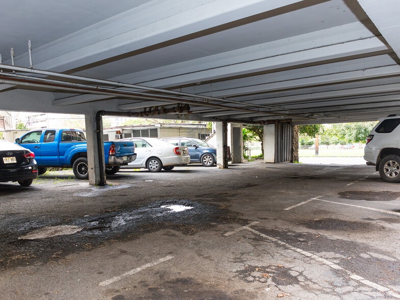 More Photos Of 1420 Wilder Ave, Honolulu Apartments For Sale