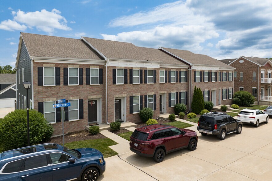 More Photos Of 238 W Wellspring Way, Saint Charles Apartments For Sale