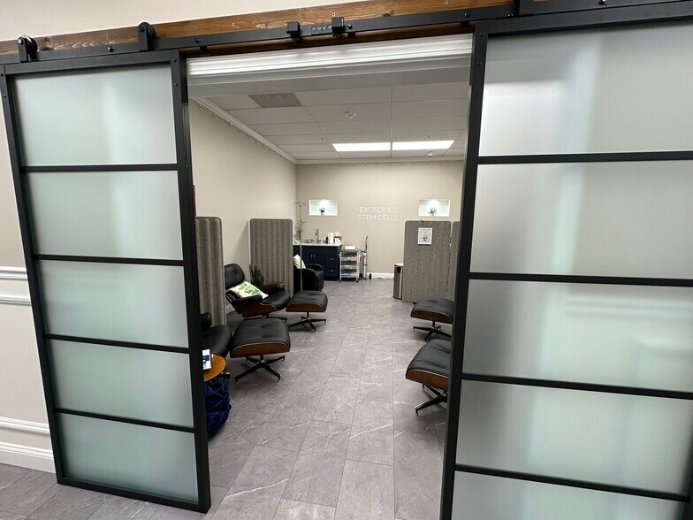 More Photos Of 198 Maine Mall Rd, South Portland General Retail For Sale