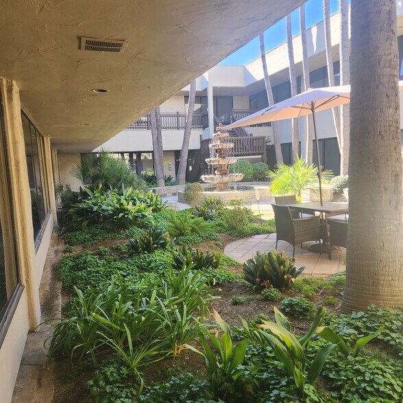 More Photos Of 28720 Canwood St, Agoura Hills Office For Lease