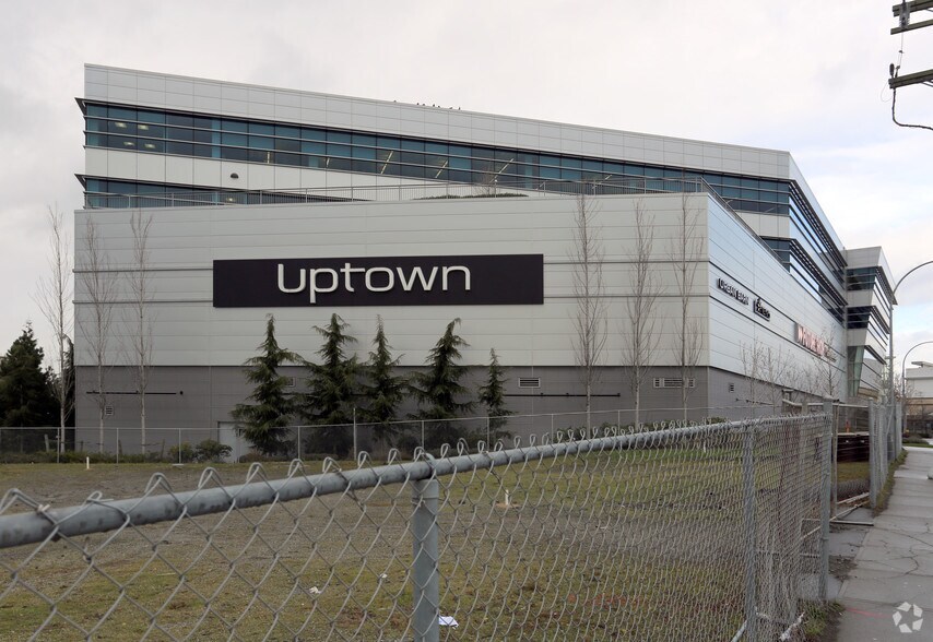 More Photos Of 3450 Uptown Blvd, Victoria Office Residential For Lease