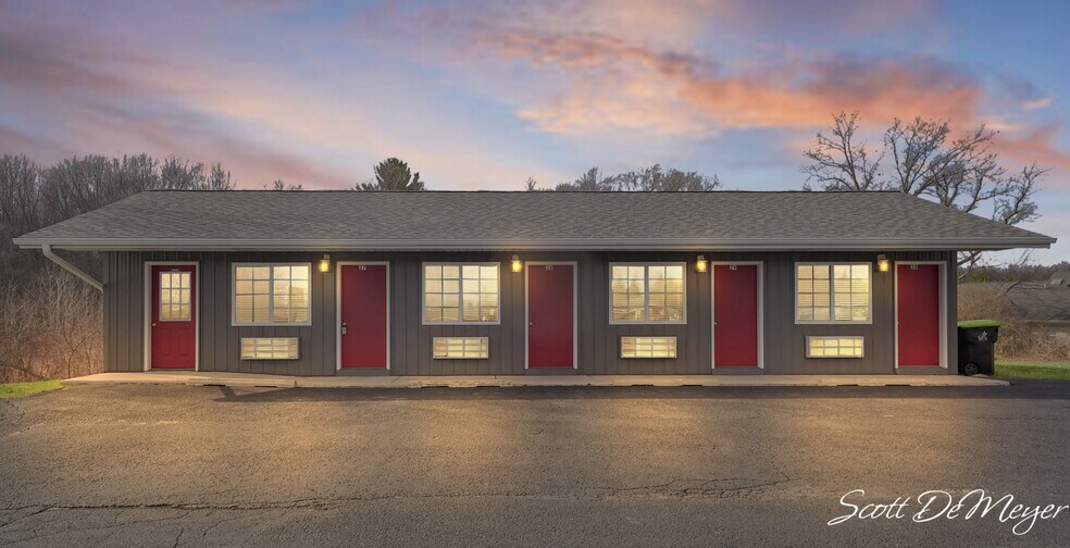 Primary Photo Of 109 S Greenville West Dr, Greenville Light Manufacturing For Sale