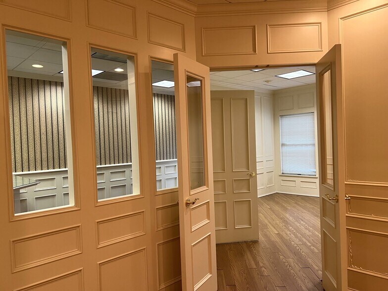 More Photos Of 102 Wolcott Rd, Wolcott Office For Lease