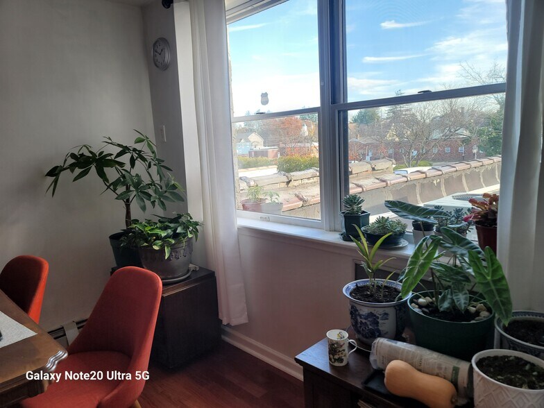 More Photos Of 135 Westwood Ave, Westwood Storefront Retail Residential For Sale