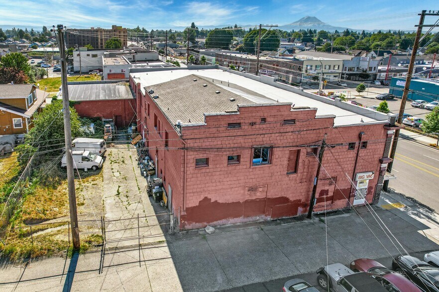 More Photos Of 803-809 S 38th St, Tacoma Storefront Retail Office For Sale