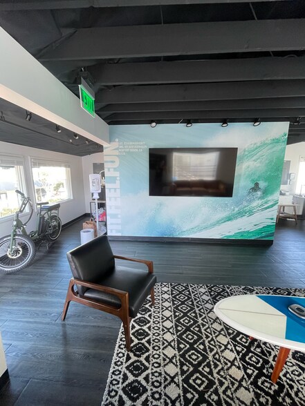 More Photos Of 3412-3420 Via Oporto, Newport Beach Storefront Retail Office For Lease