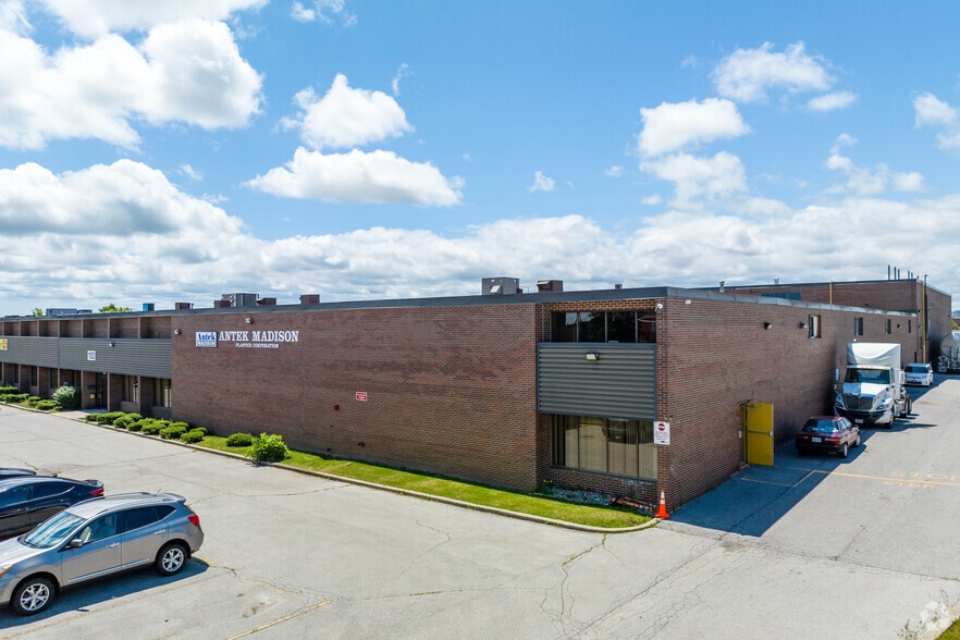 Primary Photo Of 80-100 Finchdene Sq, Toronto Warehouse For Lease