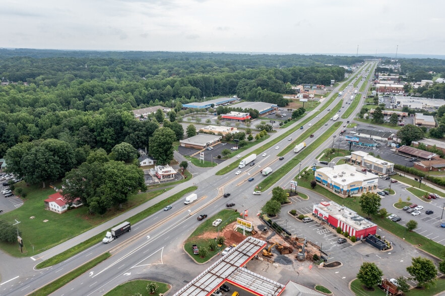 More Photos Of 938 Grove St, Shelby Fast Food For Sale