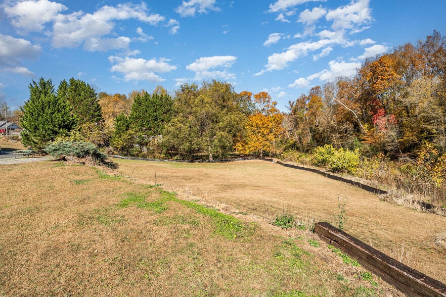 More Photos Of 2415A-2415B-2441 S Center St, Hickory Assisted Living For Sale