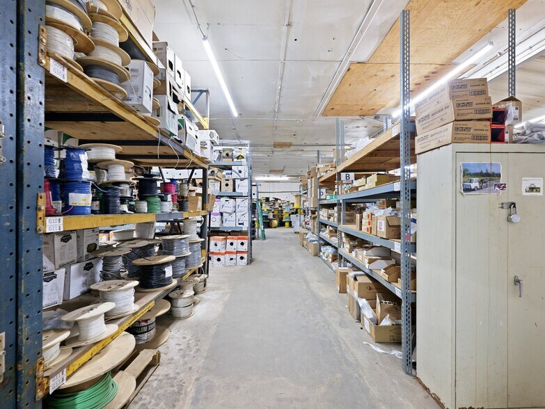 More Photos Of 2567 Athens Hwy, Gainesville Warehouse For Lease