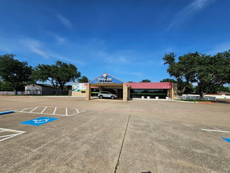 More Photos Of 3114 Old Denton Rd, Carrollton Specialty For Sale