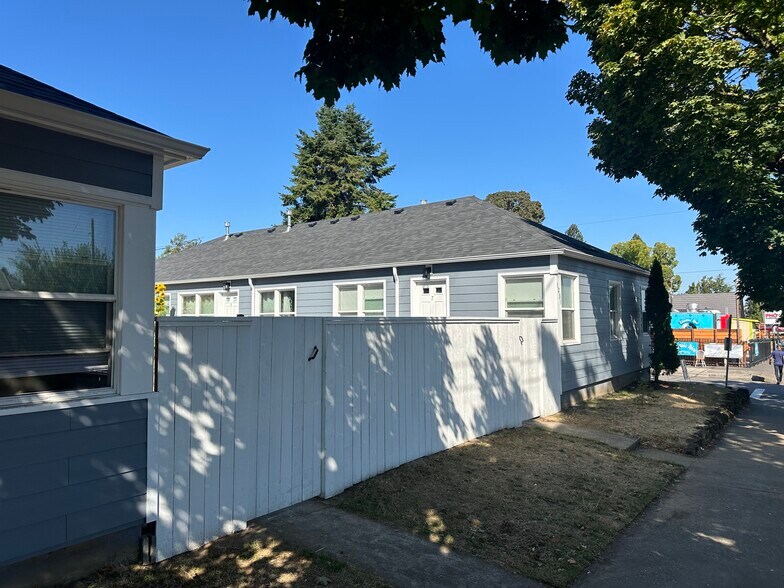 More Photos Of 7231 NE M L King Blvd, Portland Apartments For Sale