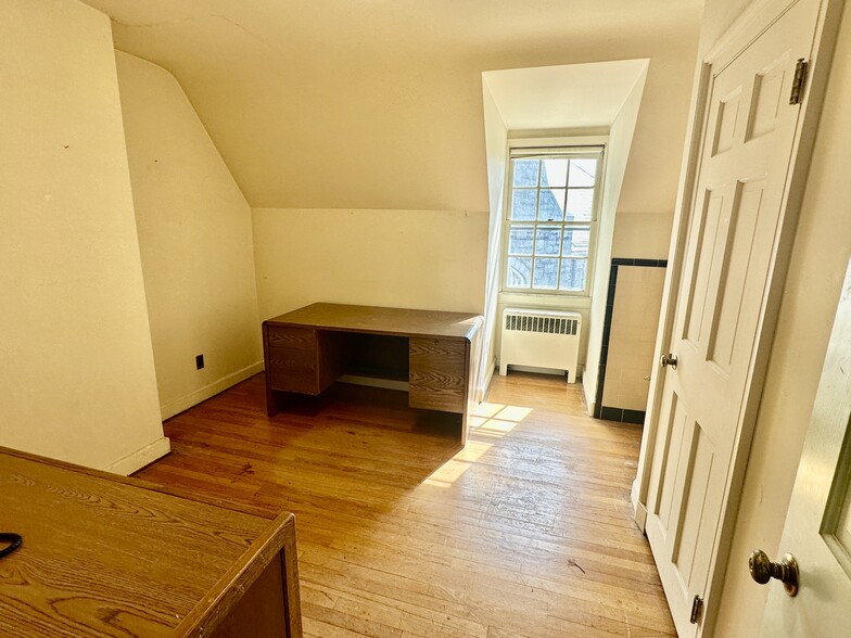 More Photos Of 600 Cooks Ln, Baltimore Religious Facility For Sale