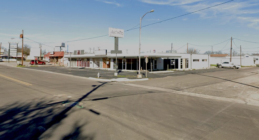 Primary Photo Of 802-806 N Gray St, Killeen Freestanding For Sale