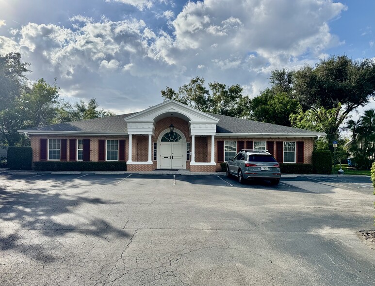 Primary Photo Of 12650 Whitehall Dr, Fort Myers Medical For Lease