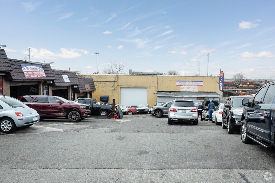 More Photos Of 5401 Tonnelle Ave, North Bergen Industrial For Lease