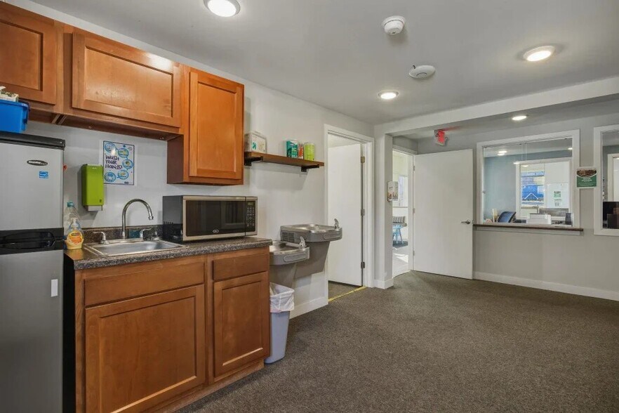 More Photos Of 1591 Port Republic Rd, Harrisonburg Office For Lease