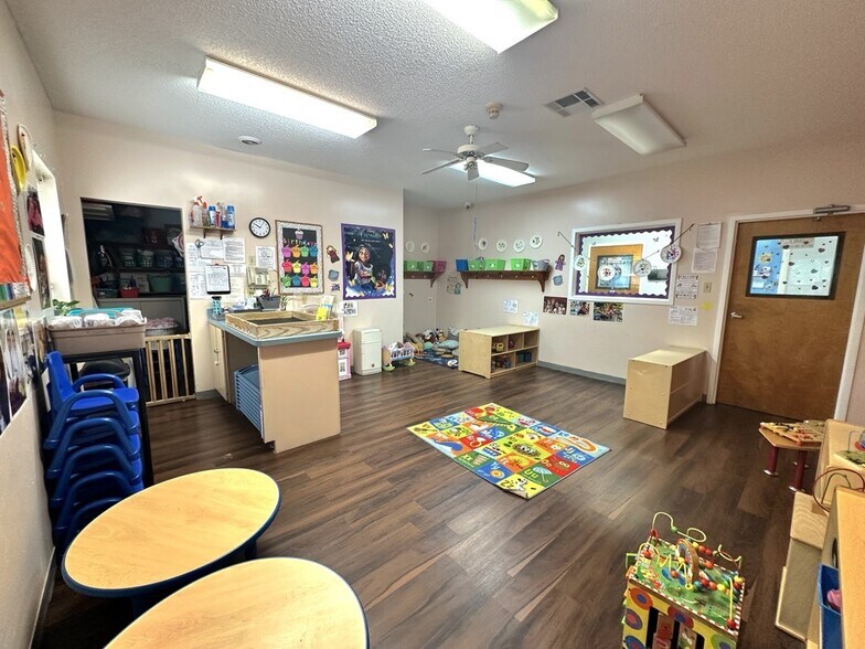 More Photos Of 794 King George Blvd, Savannah Schools For Lease