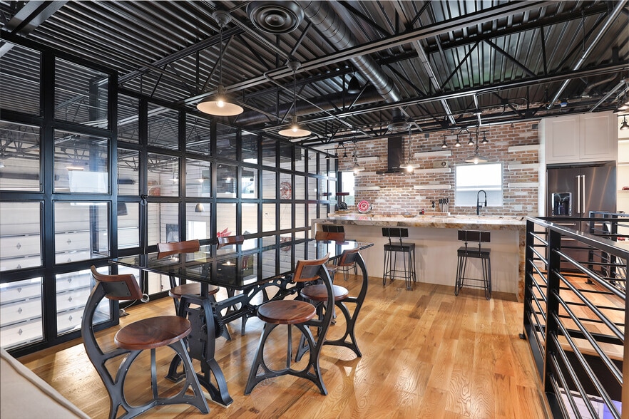 More Photos Of 1435 FM 1463 Rd, Katy Showroom For Sale