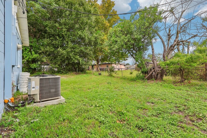 More Photos Of 4821 Shoshone St, Orlando Multifamily For Sale