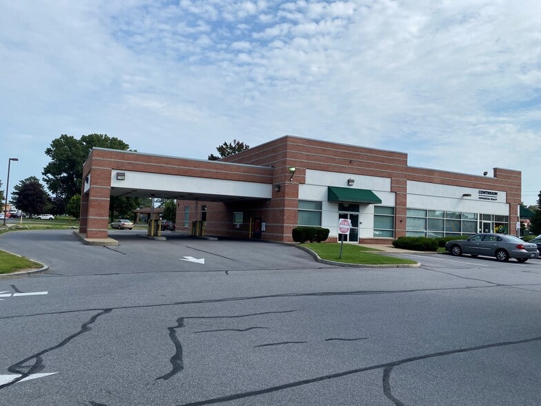 More Photos Of 19 Clifton Country Rd, Clifton Park Unknown For Lease