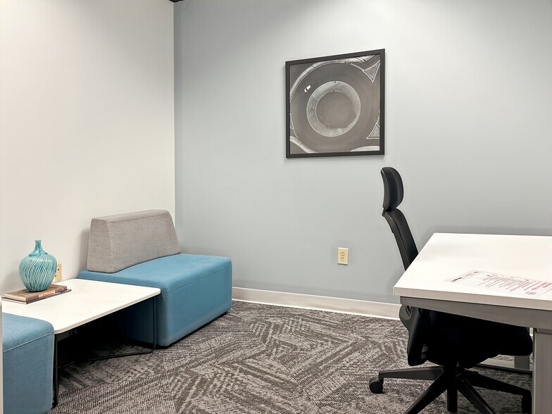 More Photos Of 8601 Six Forks Rd, Raleigh Coworking Space