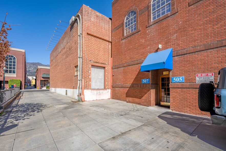 More Photos Of 501 S Myrtle Ave, Monrovia Office For Sale
