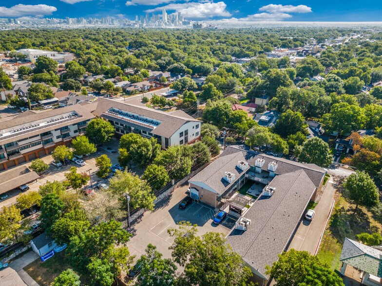 More Photos Of 425 N Rosemont Ave, Dallas Apartments For Sale