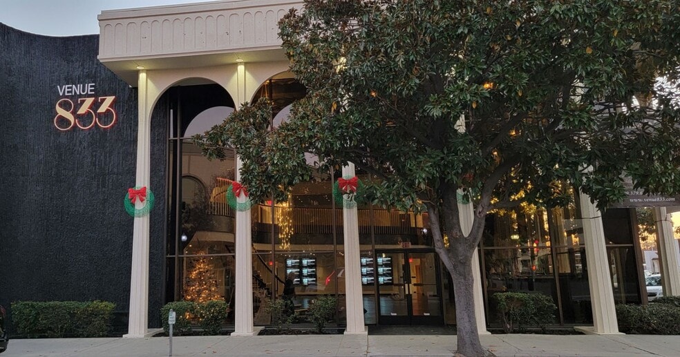 More Photos Of 833 10th St, Modesto Storefront Retail Office For Sale