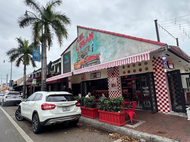 More Photos Of 850 NW 5th Ave, Miami Apartments For Sale