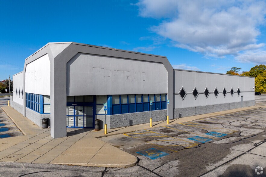 More Photos Of 3405-3419 E Genesee Ave, Saginaw Unknown For Lease