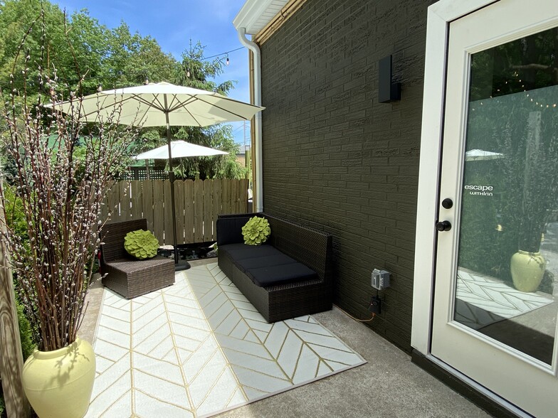 More Photos Of 13662 Red Arrow Hwy, Harbert Hotel For Sale