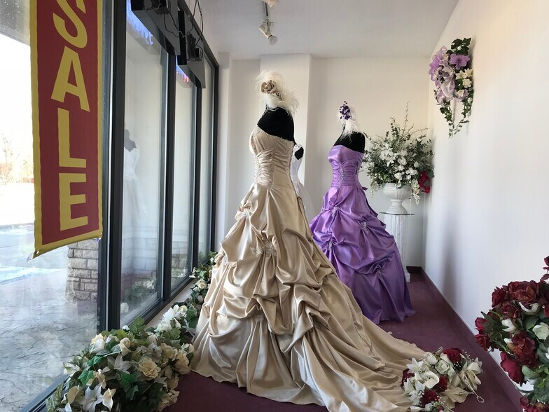 More Photos Of 6423-6521 W Ustick Rd, Boise Unknown For Lease