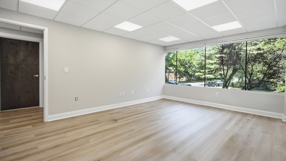 More Photos Of 521 Route 111, Hauppauge Medical For Lease
