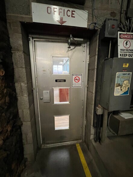 More Photos Of 207 9th St SW, Canton Warehouse For Sale