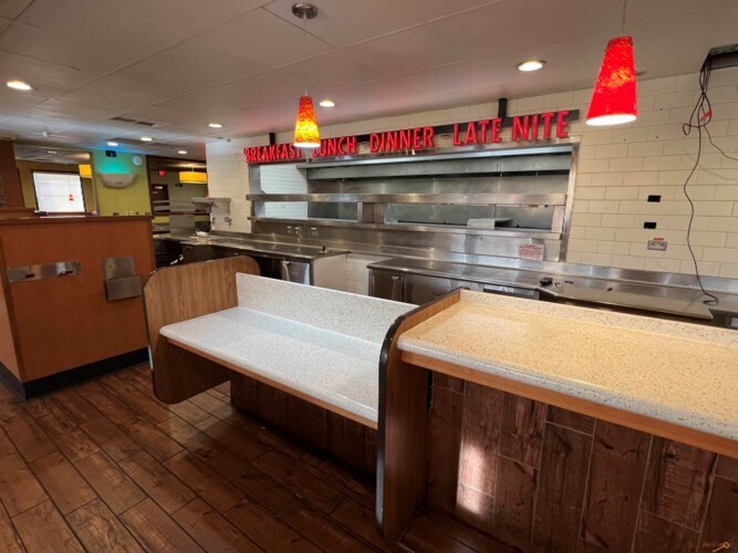 More Photos Of 2206 N LaCrosse St, Rapid City Restaurant For Sale