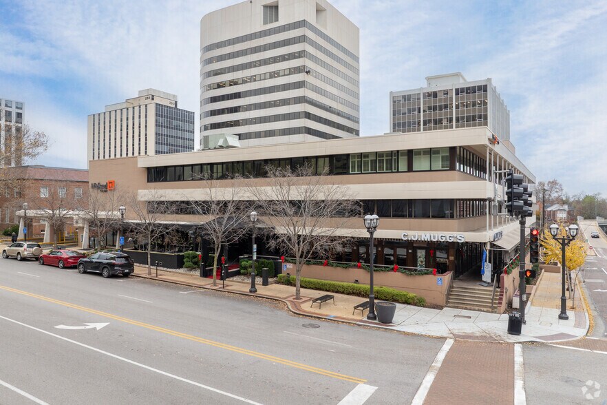 More Photos Of 212 S Central Ave, Clayton Office For Lease