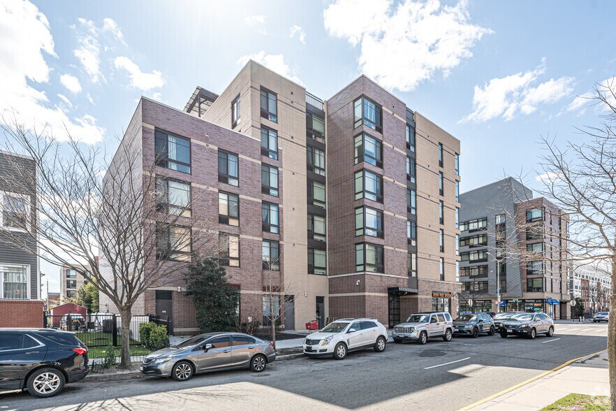 More Photos Of 524 Vandalia Ave, Brooklyn Apartments For Lease