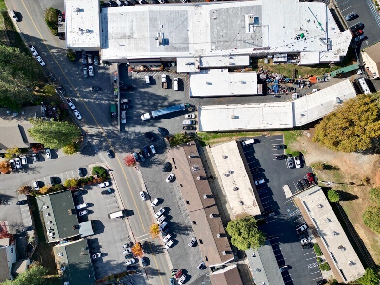 More Photos Of 104-114 Argall Way, Nevada City General Retail For Sale