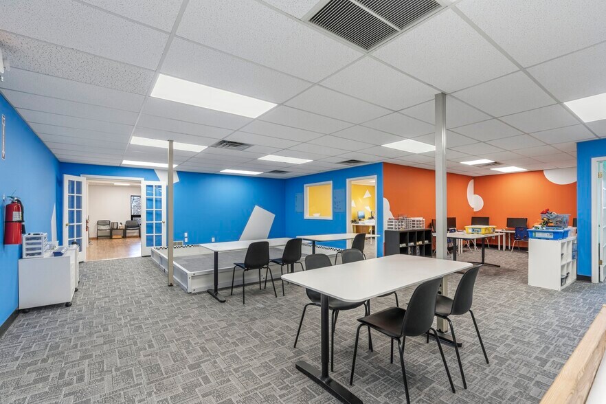 More Photos Of 230 Us Highway 206, Flanders Medical For Sale