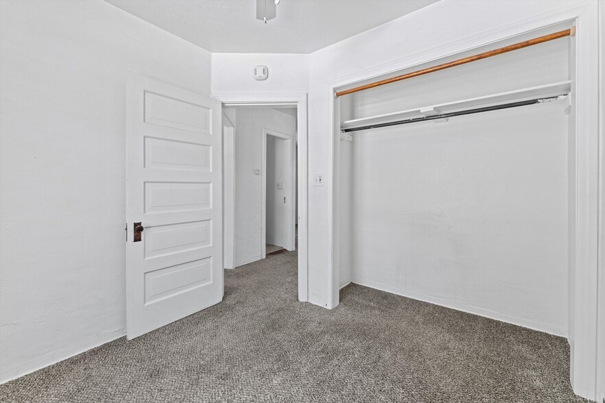 More Photos Of 17539 Elizabeth Lake Rd, Lake Hughes Hotel For Sale