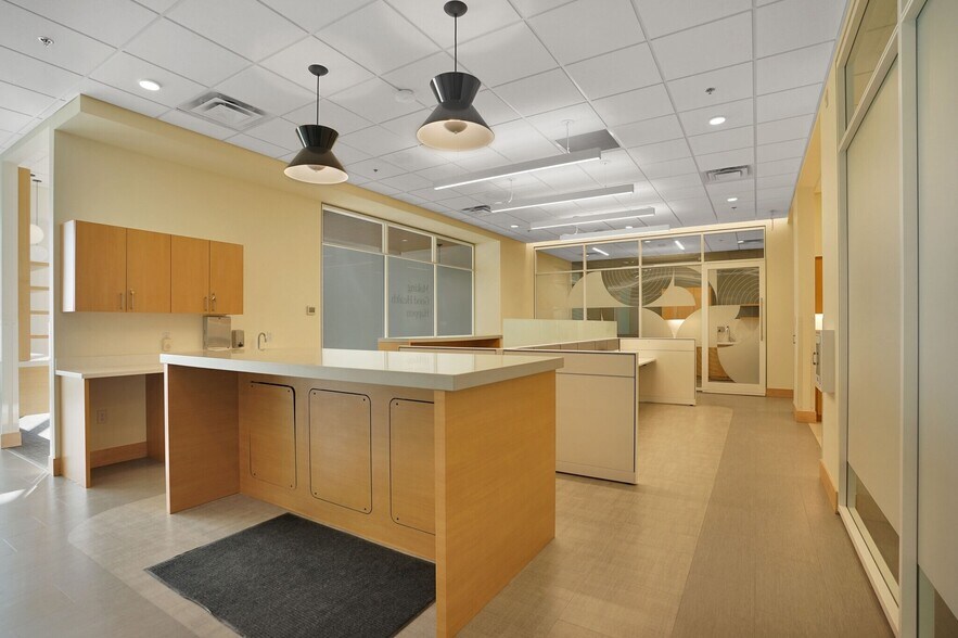 More Photos Of 3820 Grand Way, Saint Louis Park Apartments For Lease