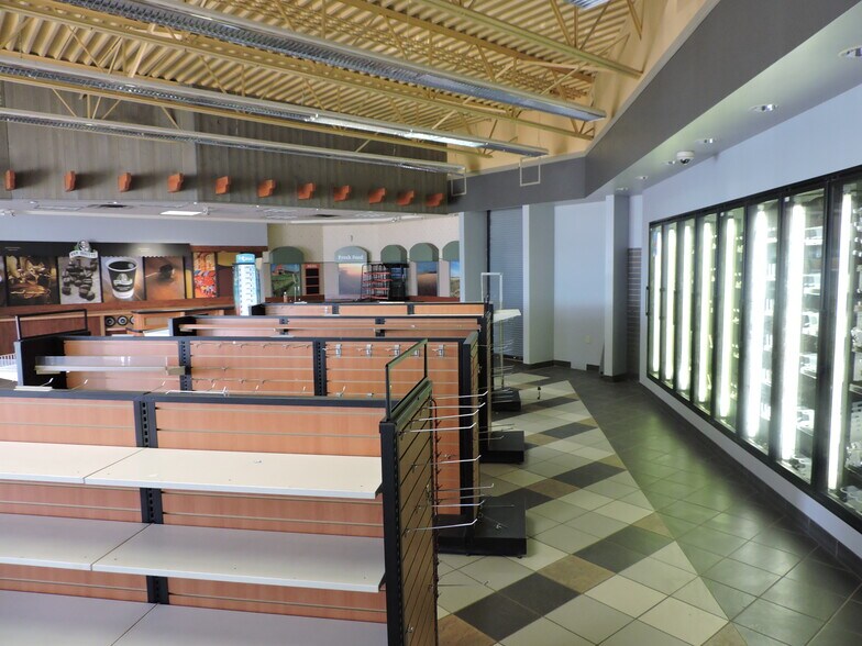 More Photos Of 41 Petrolia Dr, Red Deer Convenience Store For Lease