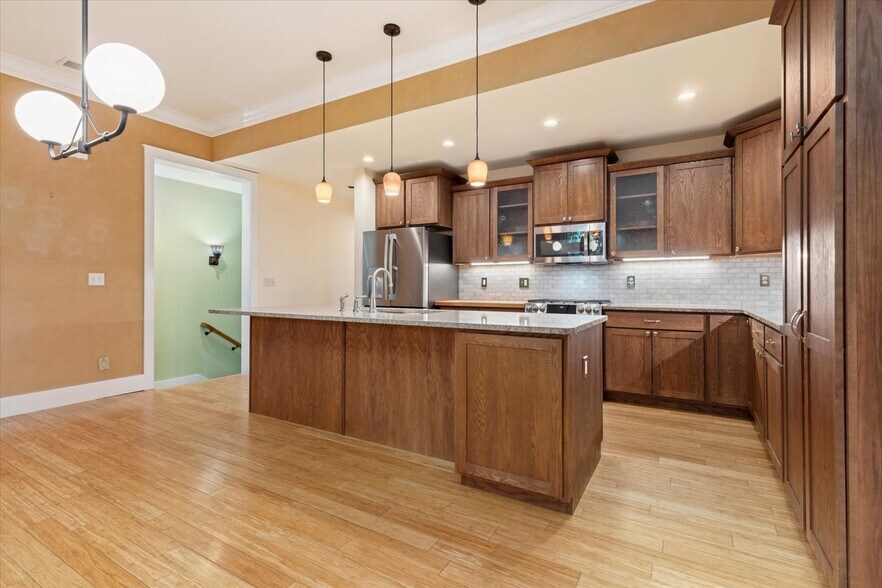 More Photos Of 902 S Main St, Buena Vista Storefront Retail Residential For Sale