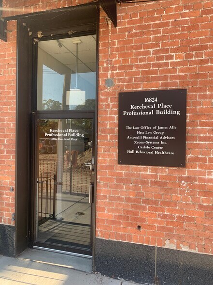 More Photos Of 16824-16828 Kercheval Pl, Grosse Pointe Freestanding For Lease