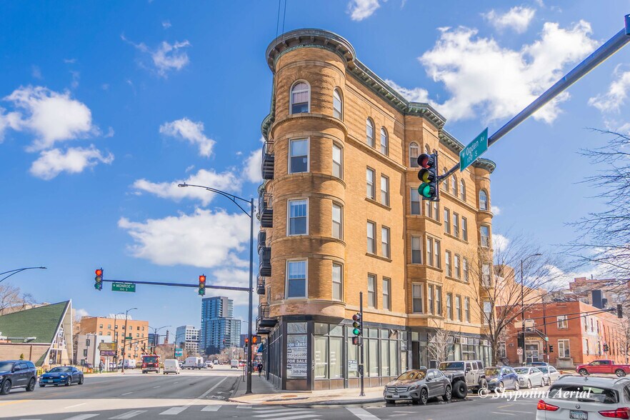 More Photos Of 1604 W Monroe St, Chicago Apartments For Lease