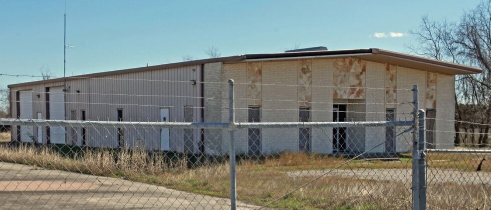 More Photos Of 6400 N Main St, Baytown Unknown For Lease