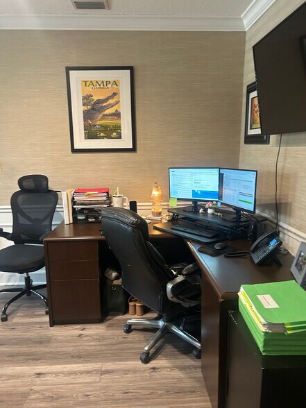 More Photos Of 902 N Armenia Ave, Tampa Office For Lease