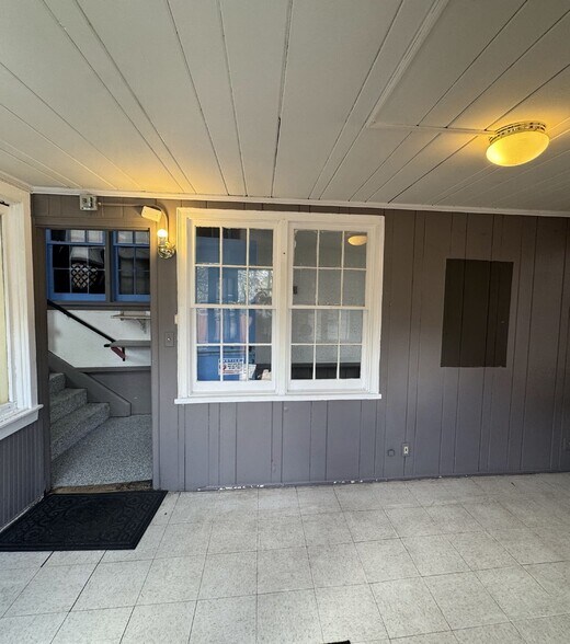 More Photos Of 673 S Main St, Plymouth Freestanding For Lease